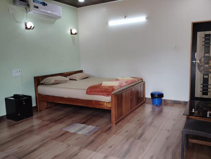 White Elephant Restaurant & Cottages Gokarna Gokarna  Εξωτερικό φωτογραφία