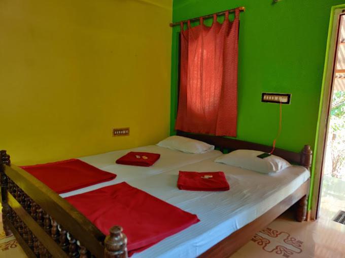 White Elephant Restaurant & Cottages Gokarna Gokarna  Εξωτερικό φωτογραφία