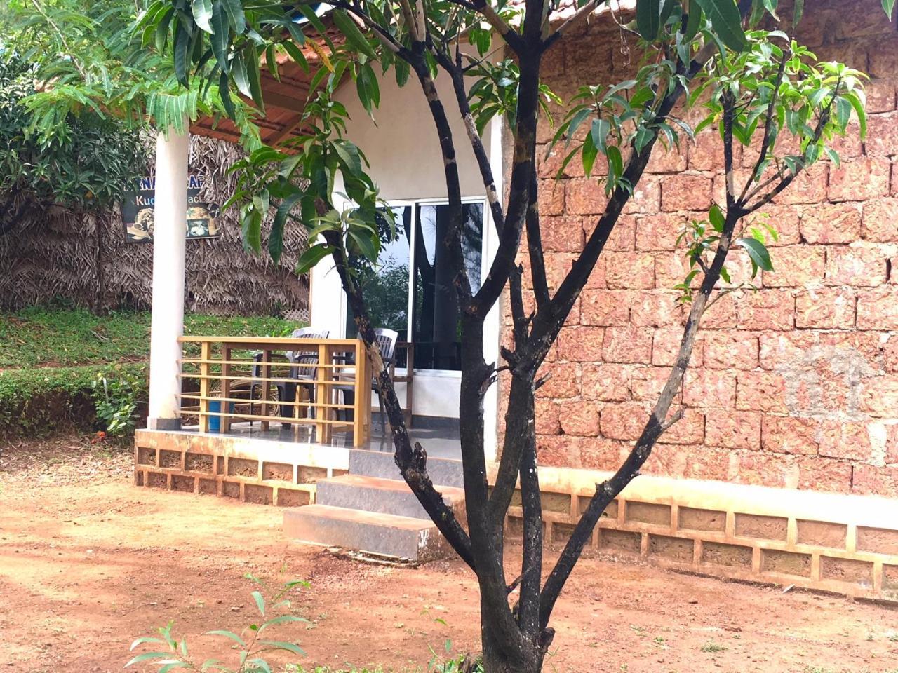 White Elephant Restaurant & Cottages Gokarna Gokarna  Εξωτερικό φωτογραφία